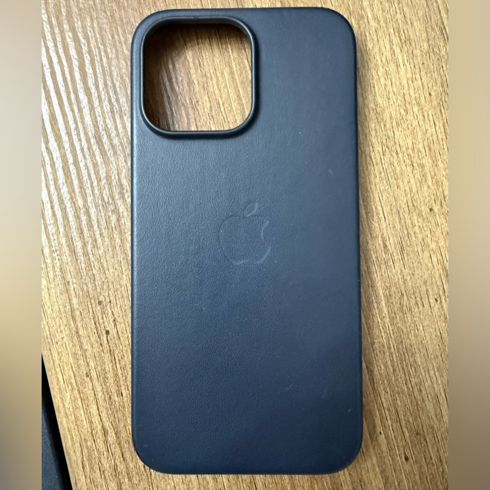Apple iPhone 14 ProMax Leather iPhone Case